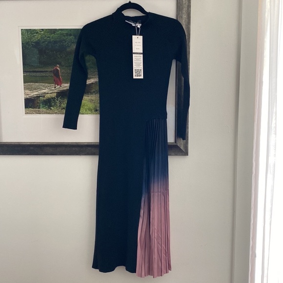 Dahlia Macphee Dresses & Skirts - Dahlia Macphee Women’s black and ombré sweater dress